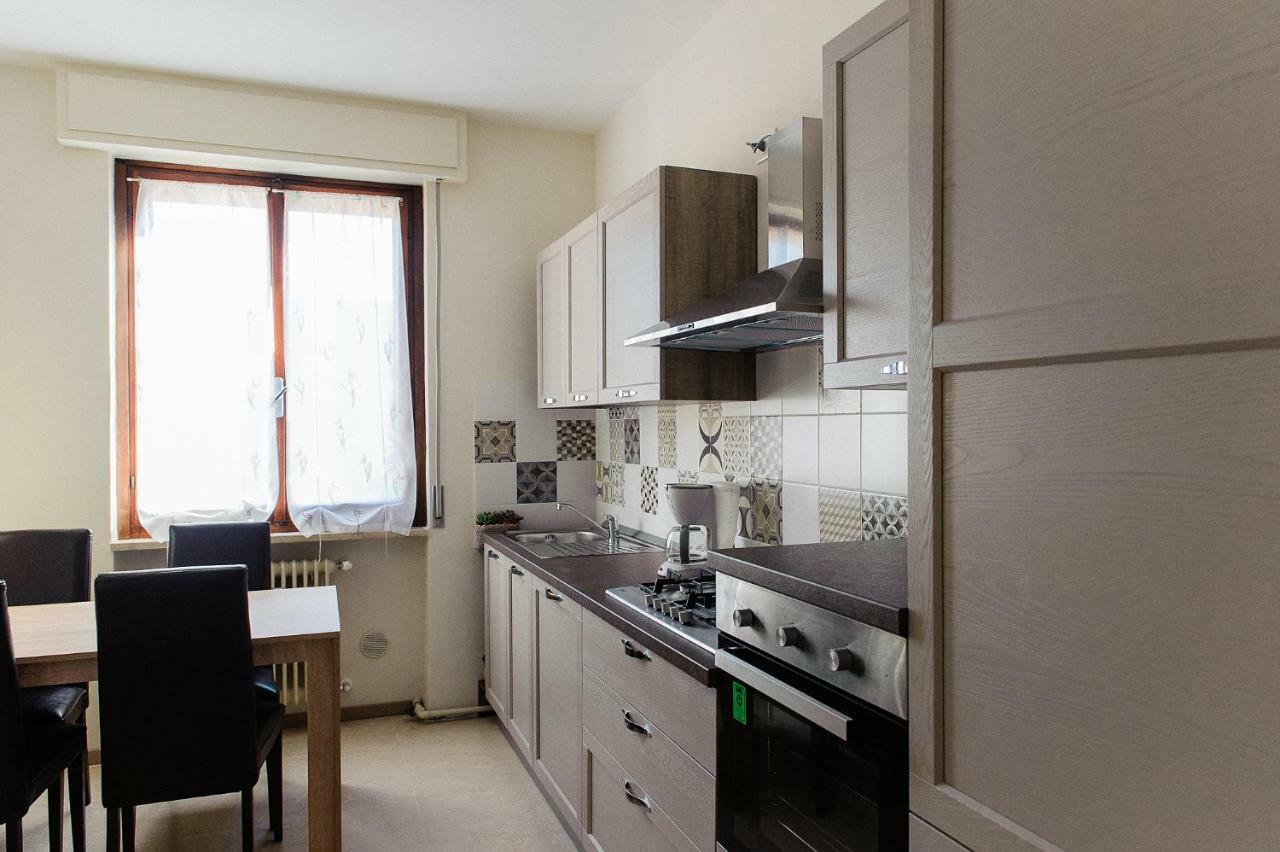 Da Olga Apartment เดเซนซาโนเดลการ์ดา ภายนอก รูปภาพ